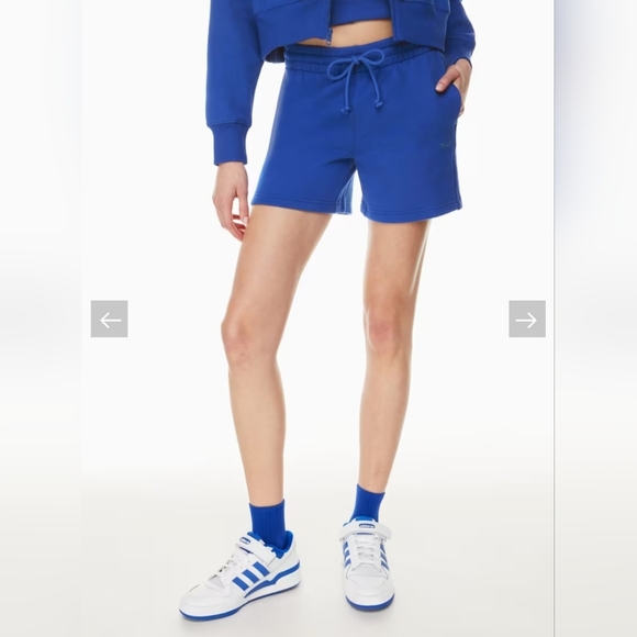 NWT Aritzia TNA Cozy Fleece Boyfriend Mid-Thigh Short - Picture 4 of 7